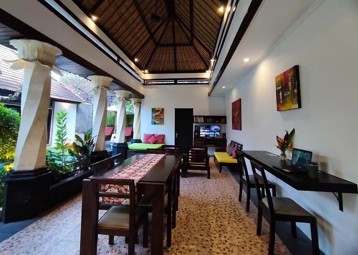 Cantik Tresna Seminyak (Bali)
